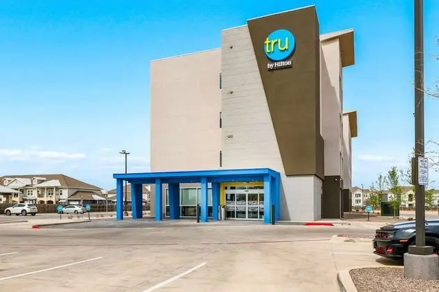 Tru By Hilton Midland - Dış Mekan