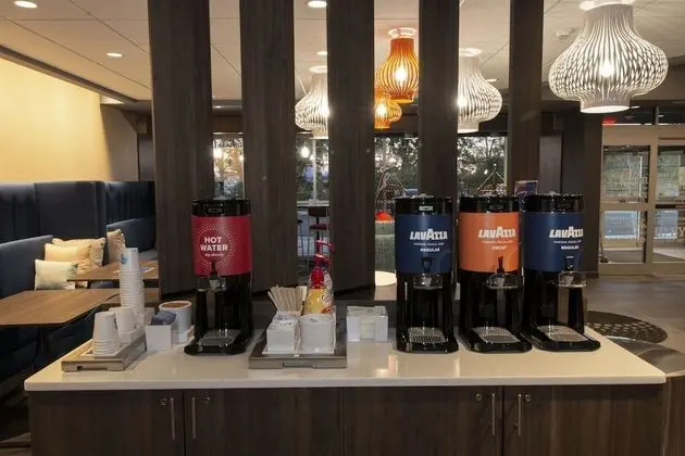 Tru By Hilton Norfolk Airport - Yerinde Yemek