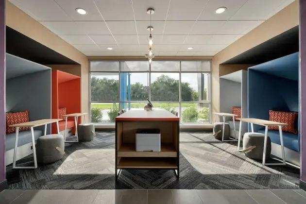 Tru by Hilton Sandusky, OH - Lobi