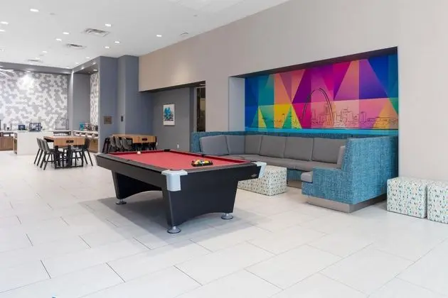 Tru By Hilton St. Louis Downtown - Lobi