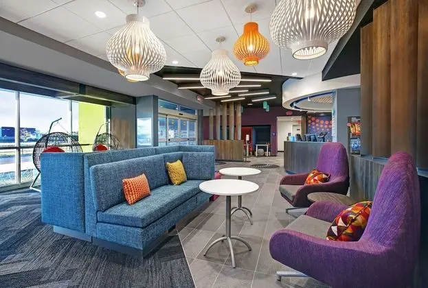 Tru by Hilton Stoughton - Lobi