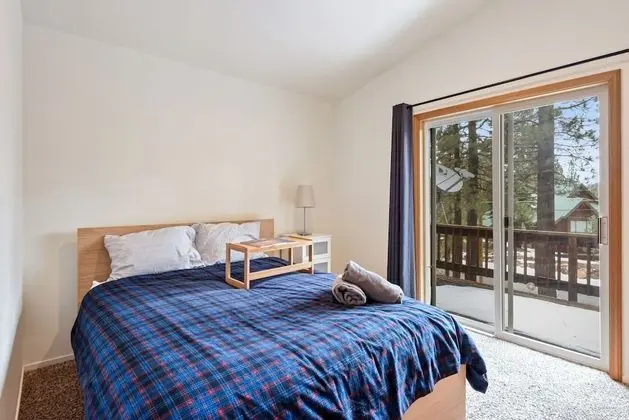 Truckee Pines Retreat - Oda