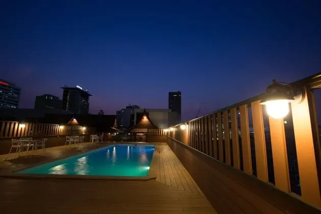 True Siam Rangnam Hotel - Havuz