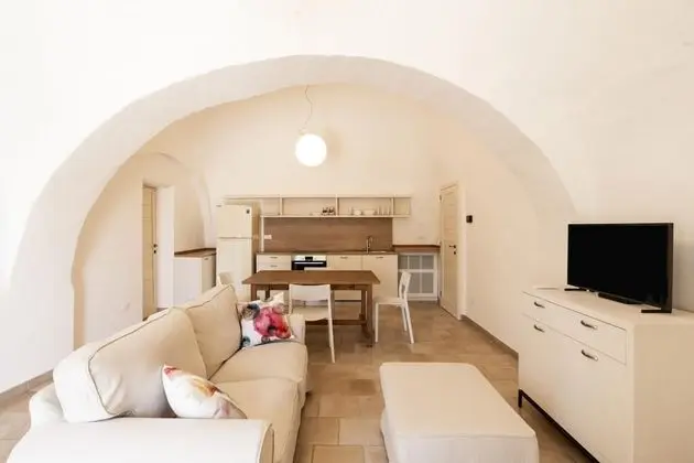 Trulli Munno con Piscina by Wonderful Italy - Oda