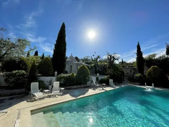 Trullo e Lamie Fiabeschi con Piscina Privata