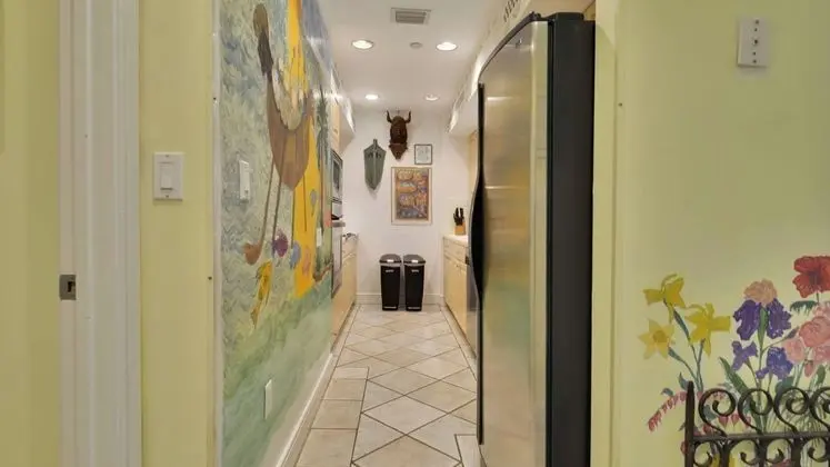 Truman's Hideaway by Avantstay Great Location w/ Patio, Outdoor Dining, BBQ & Shared Pool! Week Long Stays - Mutfak
