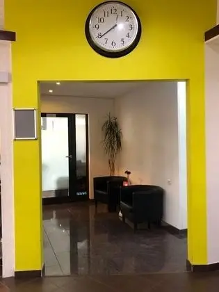 Trust Hotel & Appartements - Lobi