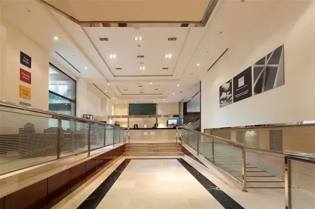 Tryp Alameda Aeropuerto - Lobi