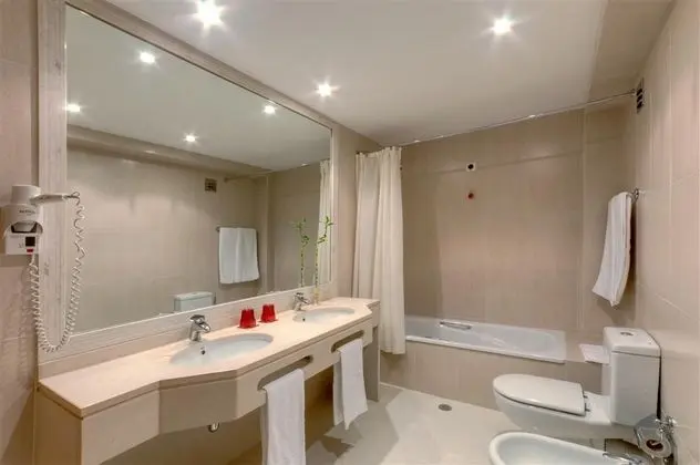TRYP Covilha Doña Maria Hotel - Oda