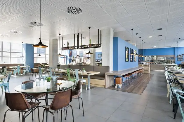Tryp Madrid Airport Suites - Yeme / İçme