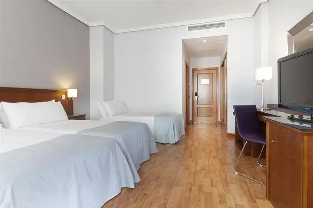 TRYP Madrid Cibeles Hotel - Oda