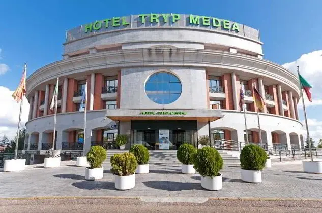 Tryp Medea