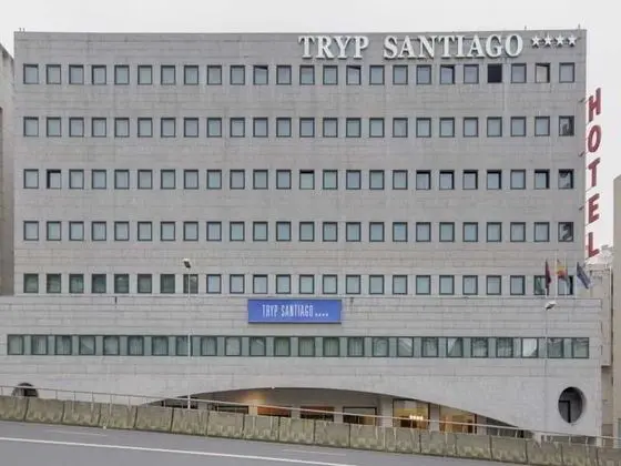 TRYP Santiago Hotel