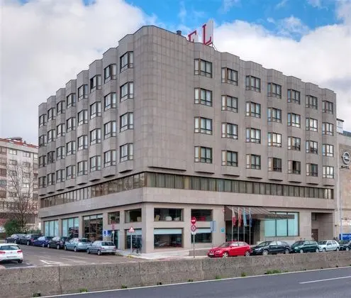 TRYP Vigo Los Galeones Hotel