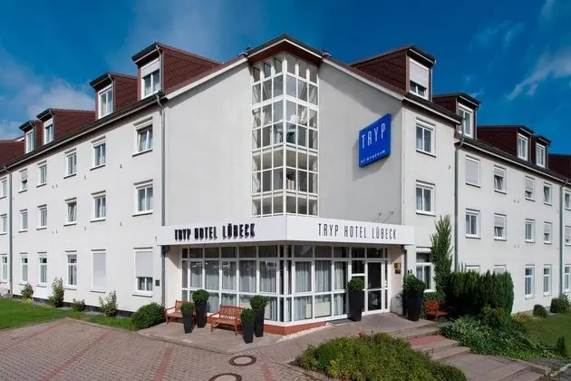 Tryp by Wyndham Luebeck Aquamarin - Dış Mekan