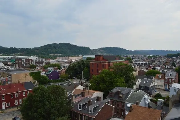 TRYP BY WYNDHAM PITTSBURGH LAWRENCEVILLE