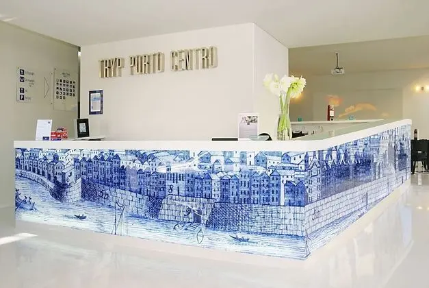 TRYP by Wyndham Porto Centro Hotel - Lobi