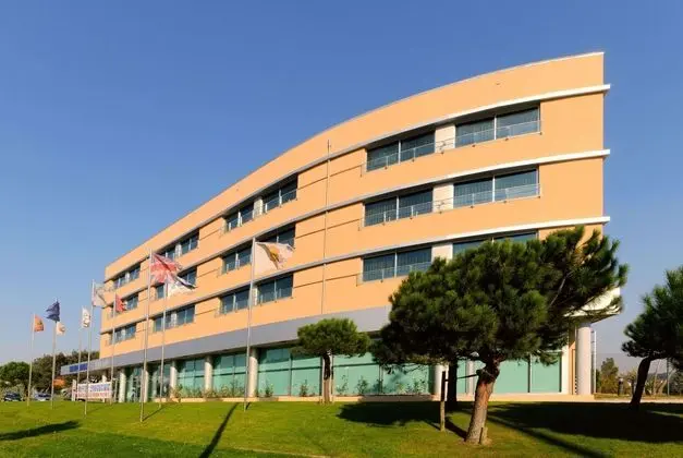 TRYP by Wyndham Porto Expo Hotel - Dış Mekan