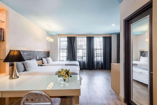 Tryp by Wyndham Times Square South