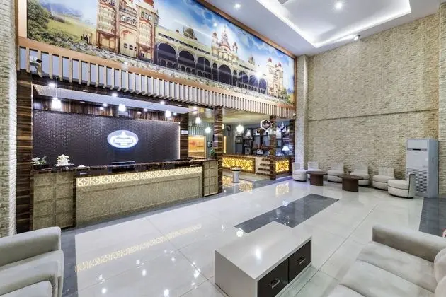 TS Royal Grand - Attibele, Hosur - Lobi