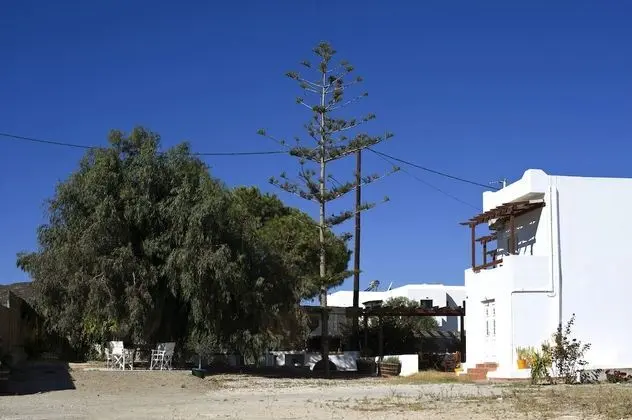 Tsakanos Apartments - Dış Mekan