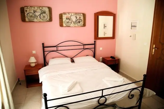 Tsertos Apartments - Oda