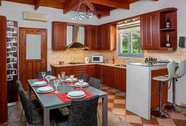 Tsoukalas Residence - Öne Çıkan Resim
