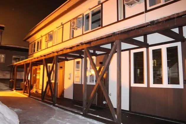 Tsuru Apartments