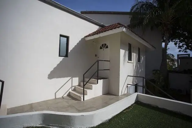 Tu Casa En Zona Hotelera a una Cuadra de la Playa - Lobi