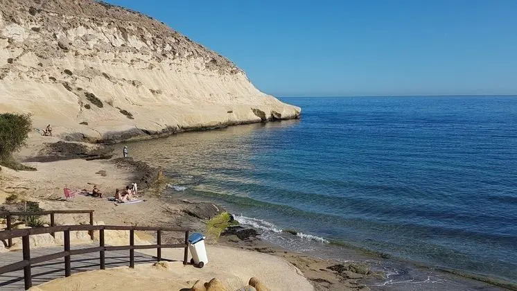 Tu hogar tranquilo a 30m de la playa - Plaj