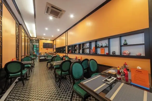 Tu Linh Palace Hotel - Lobi
