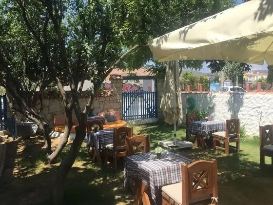 Tuana Hotel