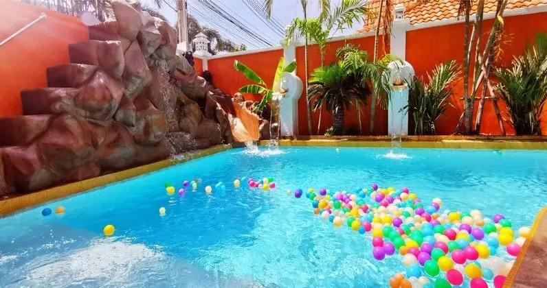 TUCHELAND Luxury Villa Pattaya Walking Street 7 Bedrooms Private Pool - Havuz