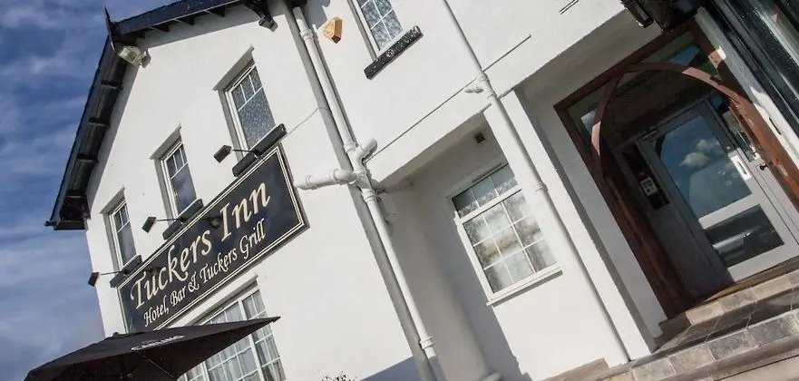Tuckers Inn - Dış Mekan