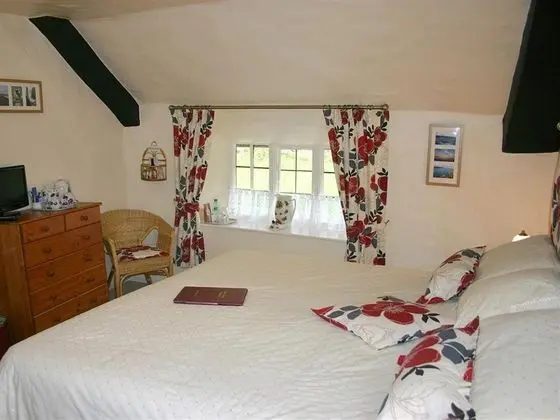 Tudor Cottage