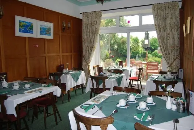 Tudor Court Hotel - Yerinde Yemek