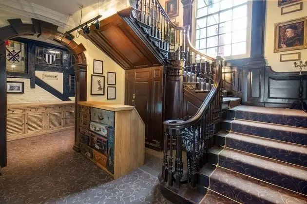 The Tudor House Hotel, Tewkesbury, Gloucestershire - Lobi