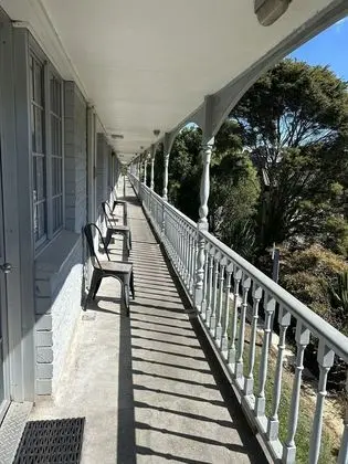 Tudor Motor Lodge - Dış Mekan