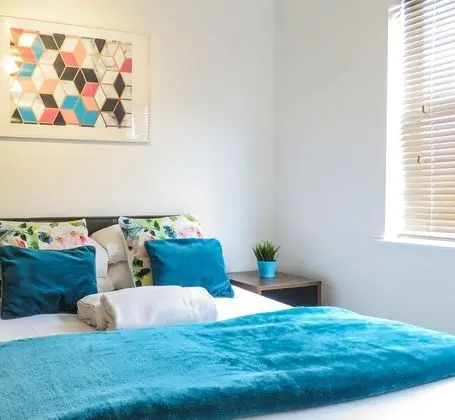 Tudors eSuites Birmingham Canalside Apartments