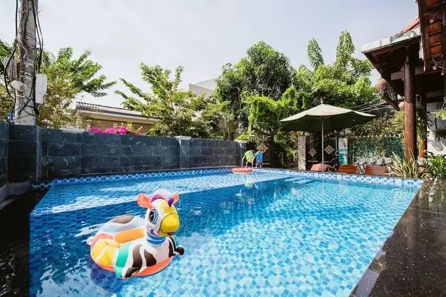 Tue Tam Villa - Havuz