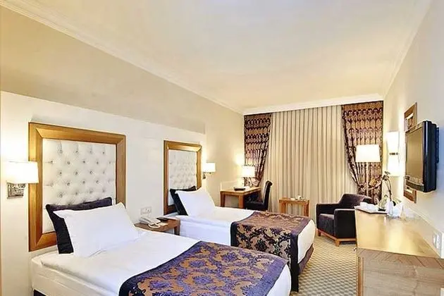 Tuğcu Hotel Select