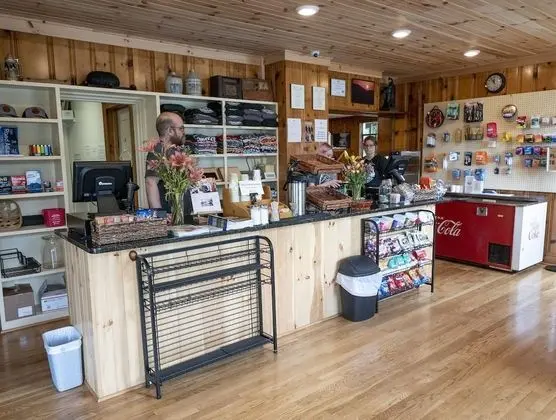 Tuggle's Gap Roadside Inn - Lobi