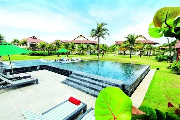 TUI BLUE Nam Hoi An - Havuz