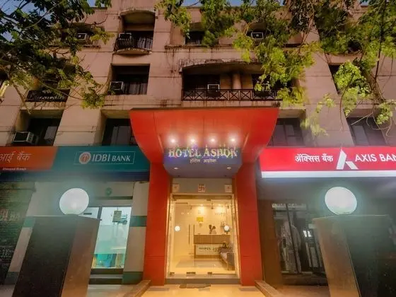 TULIIPSTAYS - Hotel Ashok Bhiwandi - Dış Mekan