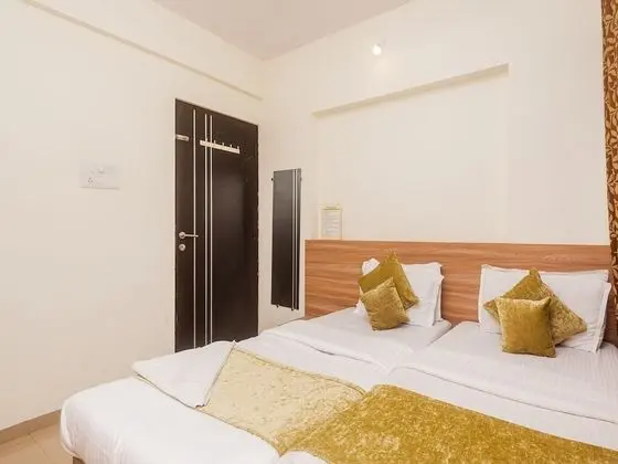 TULIIPSTAYS - Kanjurmarg Pluto Suncity - Oda