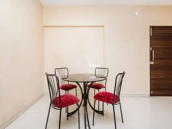 TULIIPSTAYS - Vikhroli Mayfair Hillcrest - Lobi