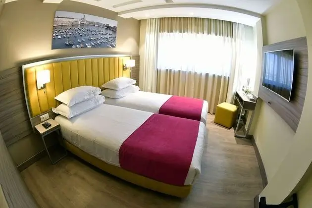 Tulip Inn Naya - Oda