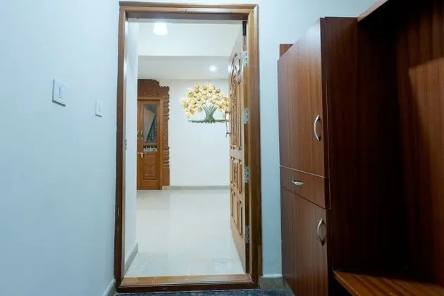 Tulip Villa by Orbit Hotels - Lobi