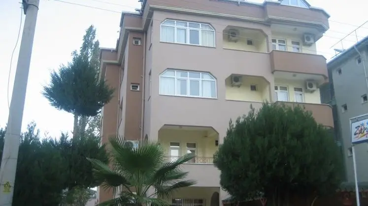 Tunç Zara Otel