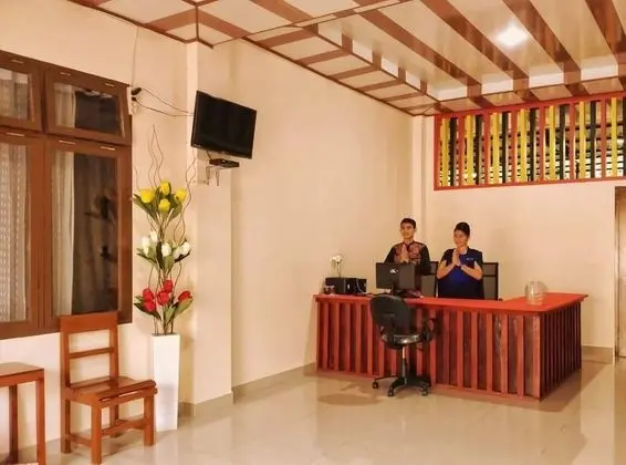 Tundreheni Hill Hotel and Restaurant - Lobi